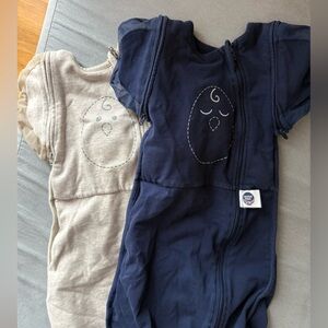 Nested Bean Navy and Cream Swaddles